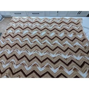 Vintage Zig Zag Brown Beige Yellow Hand Crochet Afghan Throw Blanket 58"x42"